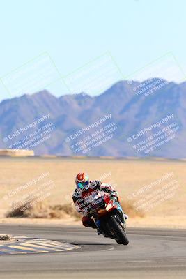 media/Jan-08-2022-SoCal Trackdays (Sat) [[1ec2777125]]/Turn 4 (1145am)/